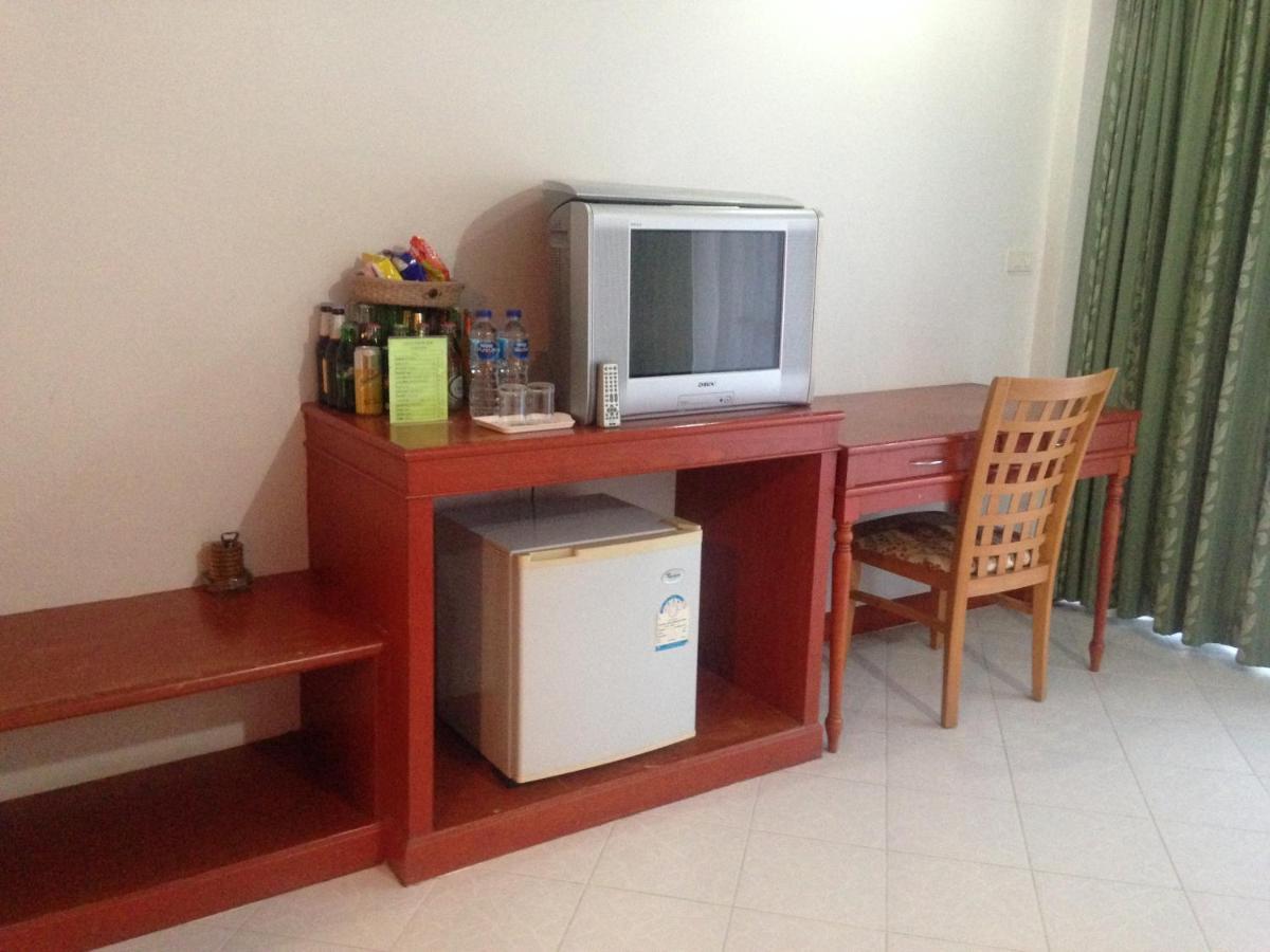 Lotus House Hotel Bãi biển Jomtien Ngoại thất bức ảnh